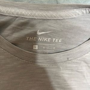 Nike tee